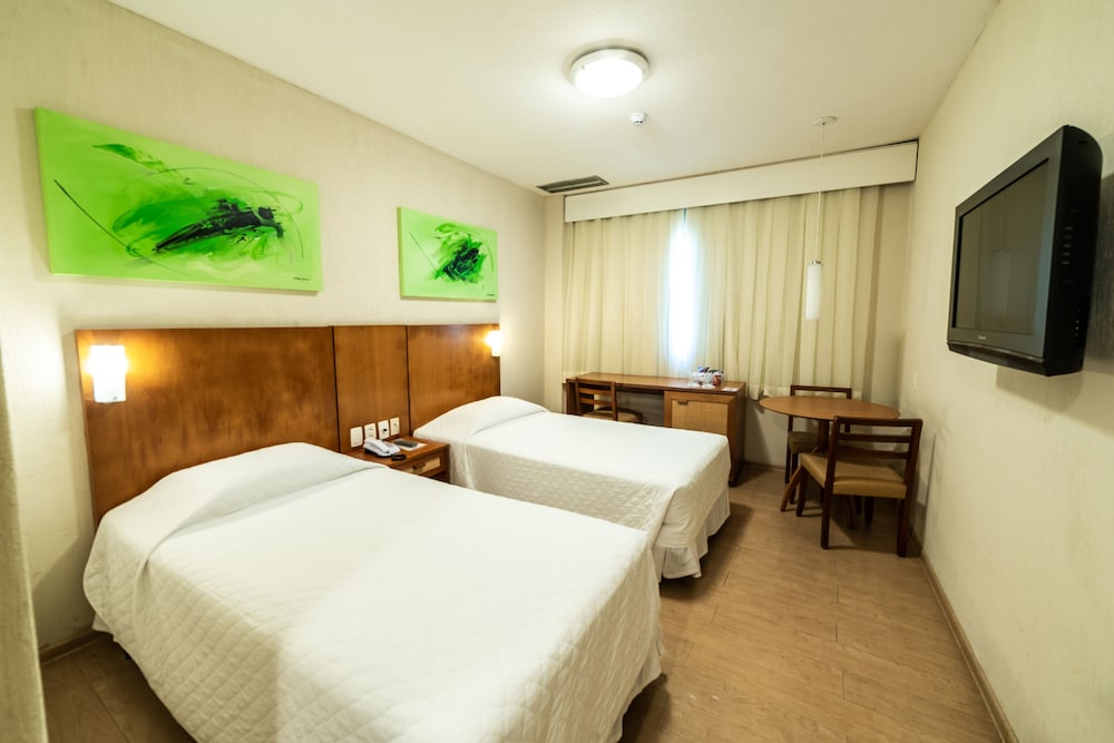 Standard Room, 2 Twin Beds - Photo 1