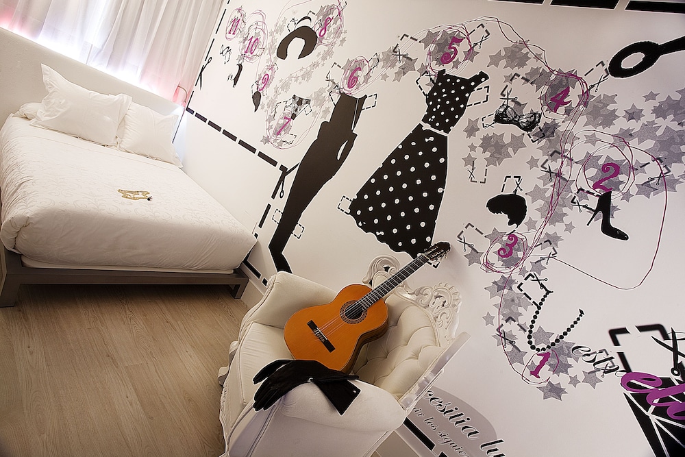 Standard Double Room Single Use photo 3