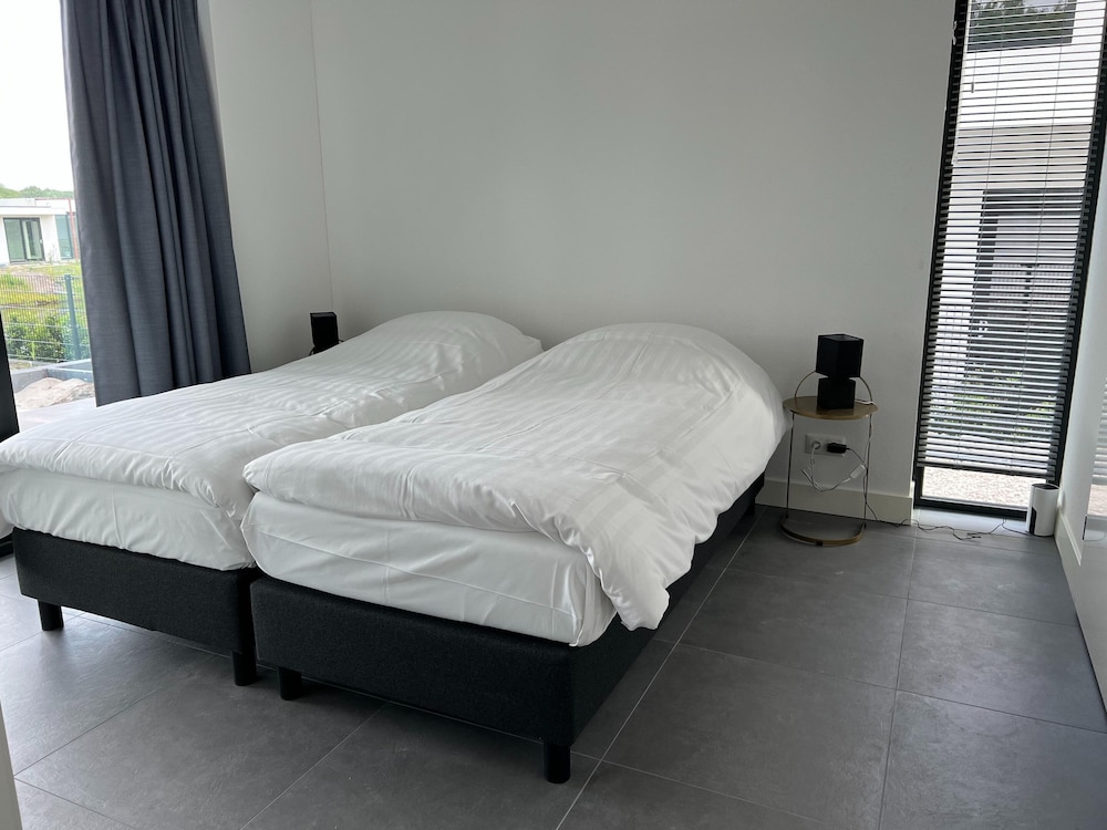 Villa photo 3