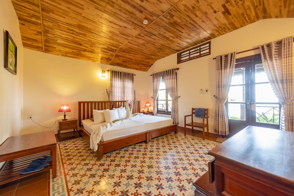Romantic Bungalow, Beach View photo 3
