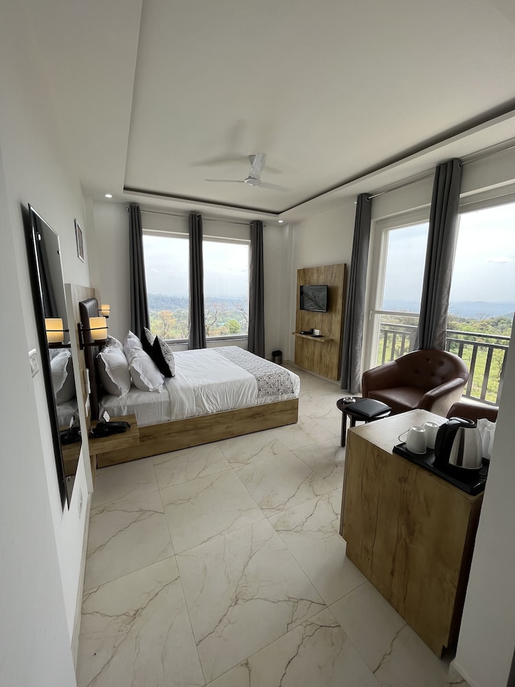 Standard Room - Photo 1