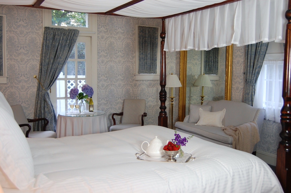 Deluxe Room, 1 Queen Bed - Photo 1