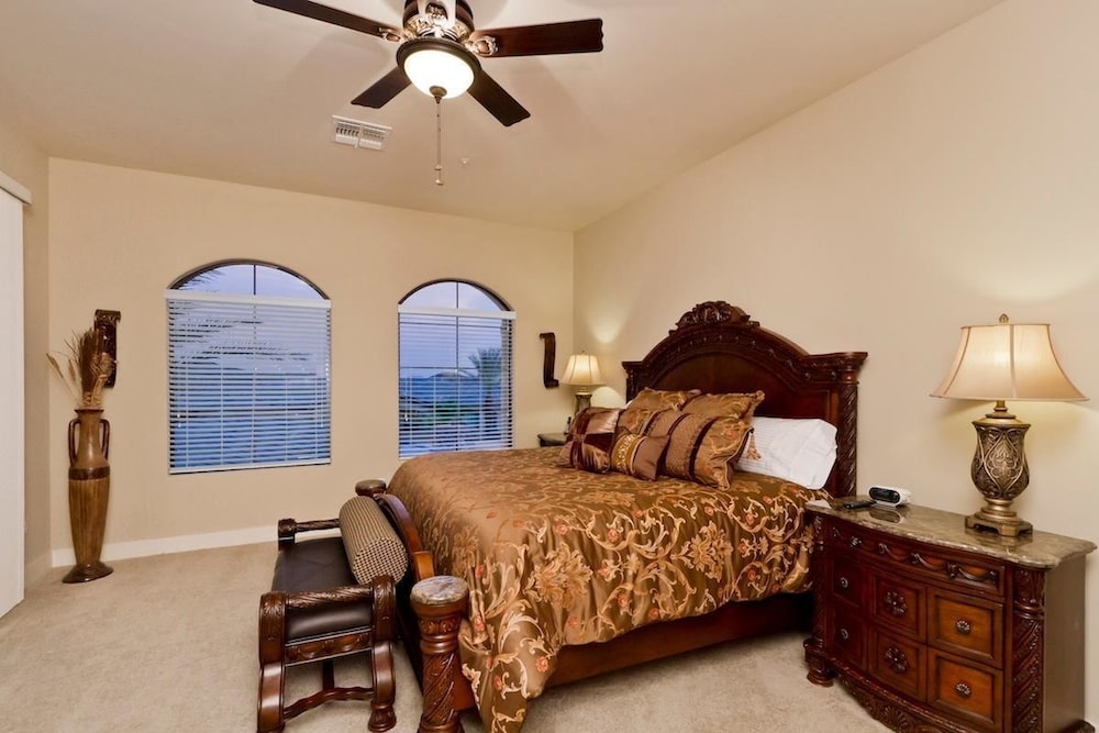 Condo, 3 Bedrooms