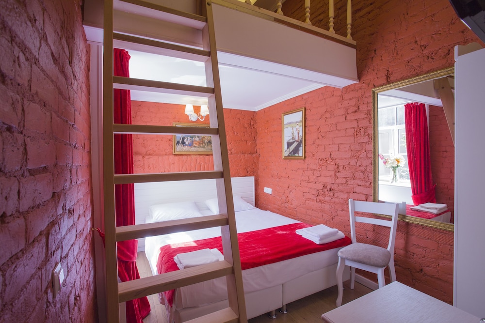 Two-level Comfort Double and Twin Room