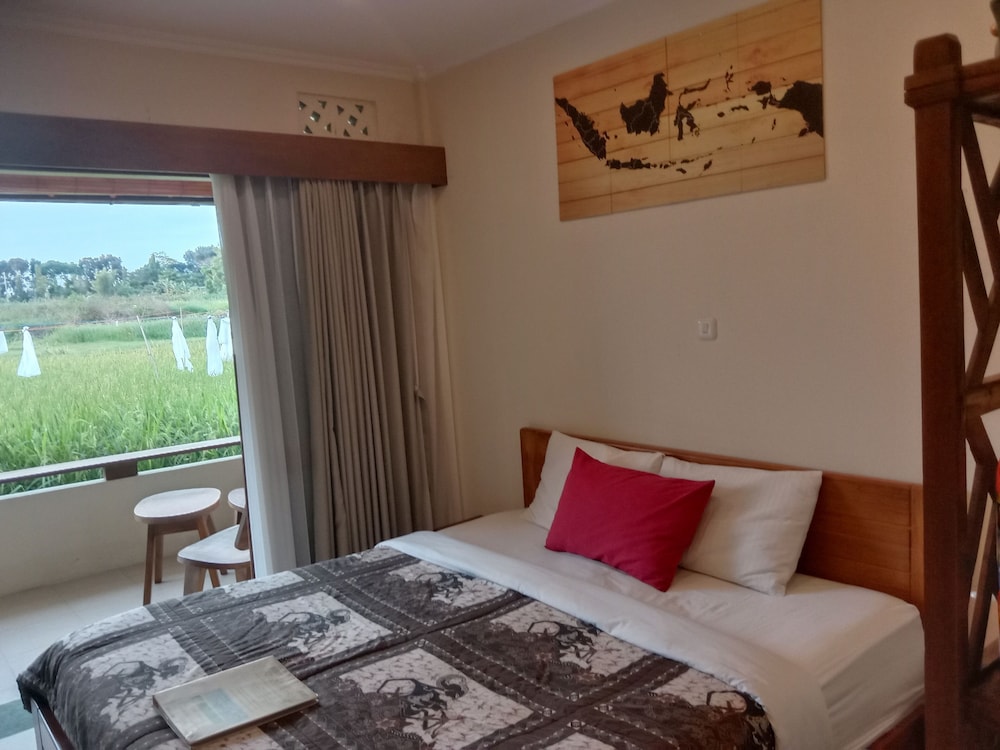 Classic Double Room, 1 King Bed, Ground Floor photo 2