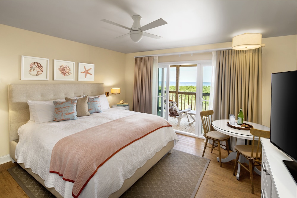 Room, 1 King Bed (Ocean) - Photo 1