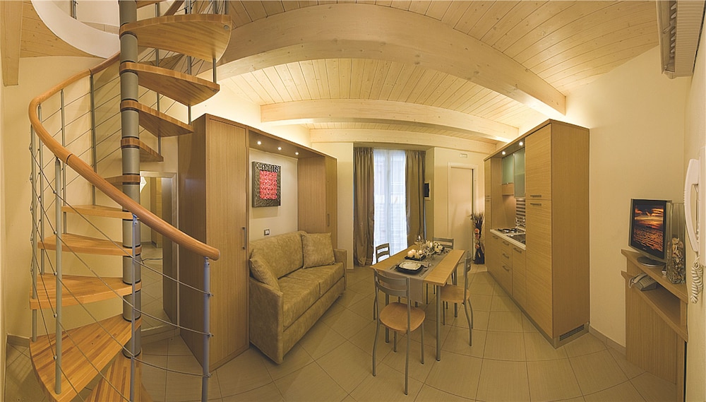 Executive Apartment, Balcony, Garden View photo 2