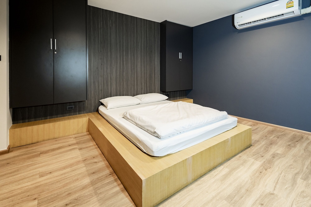 Deluxe Room With Bathroom photo 3