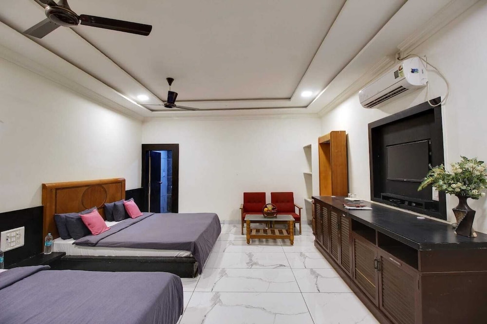 Executive Room photo 2