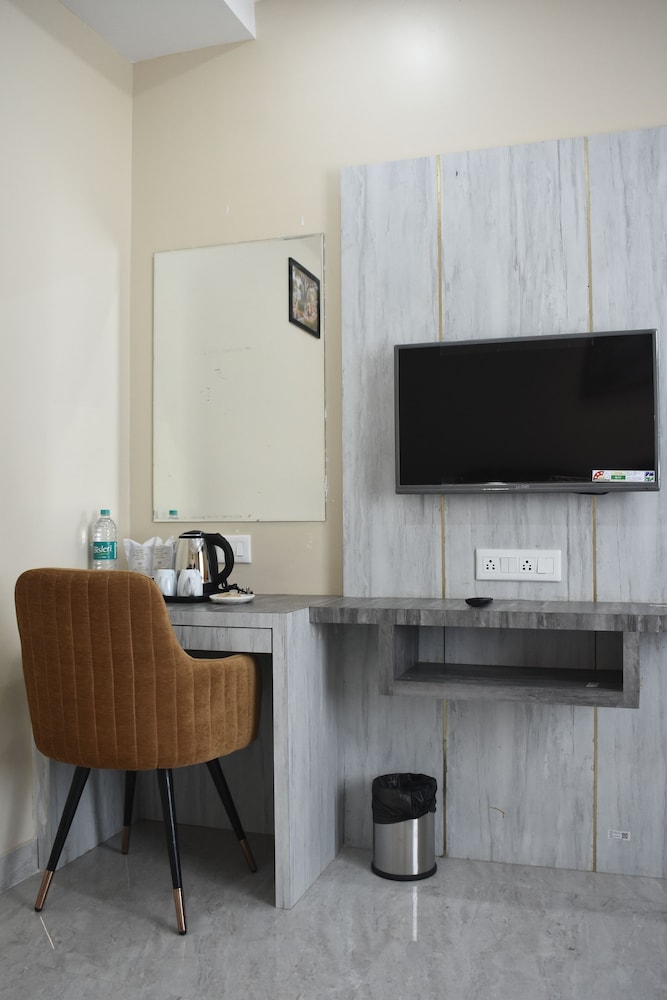Executive Double or Twin Room - Photo 11