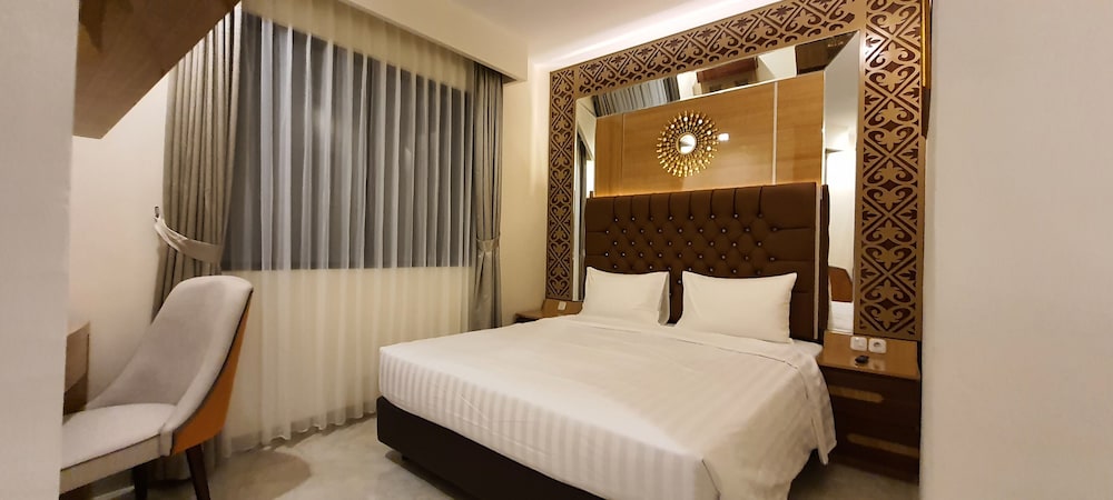 Superior Room, 1 Queen Bed - Photo 4