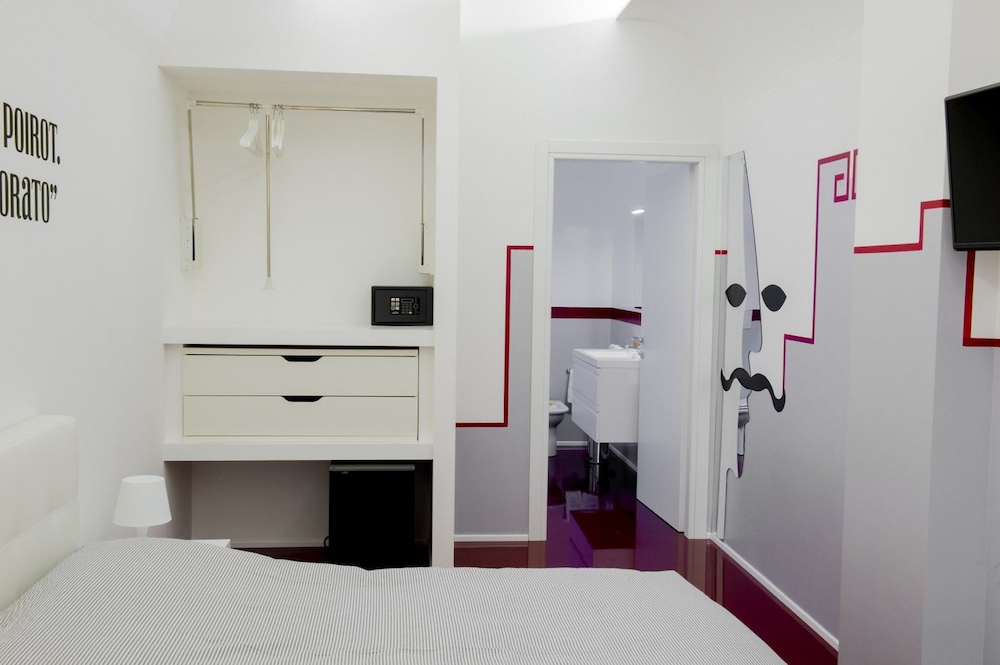 Double Room Ellery Queen, 1 king bed photo 2