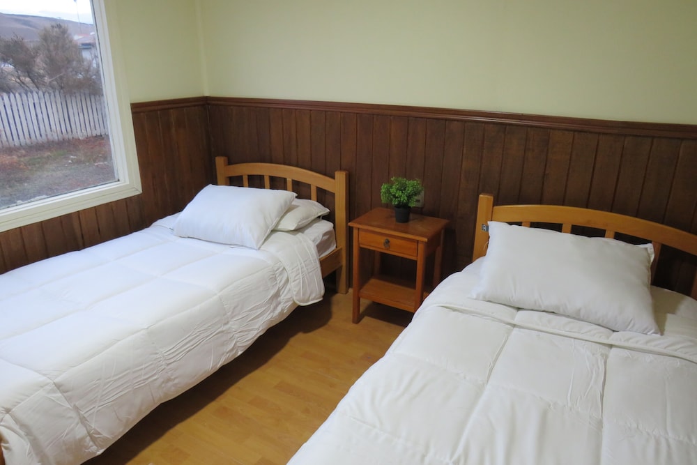 Basic Double Room, 2 Twin Beds photo 1