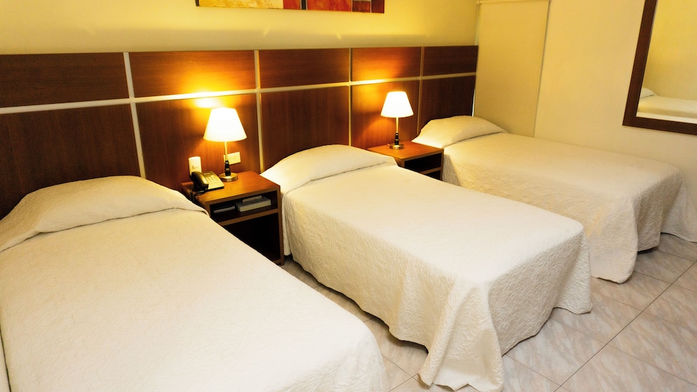 Basic Triple Room, 3 Twin Beds photo 3