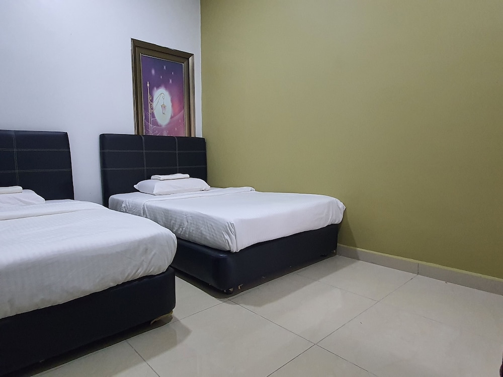 Twin Room, Private Bathroom