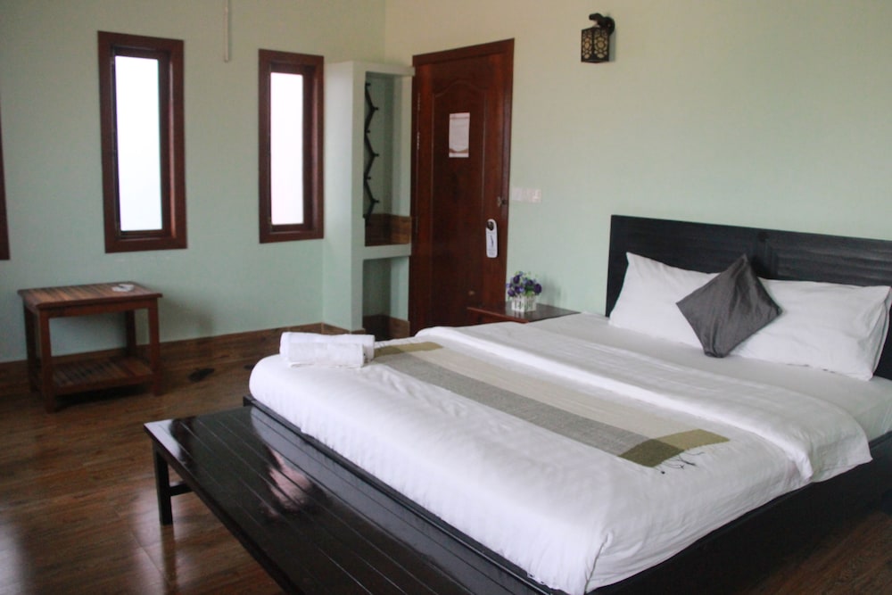 Deluxe Room, 1 Bedroom, Non Smoking photo 1
