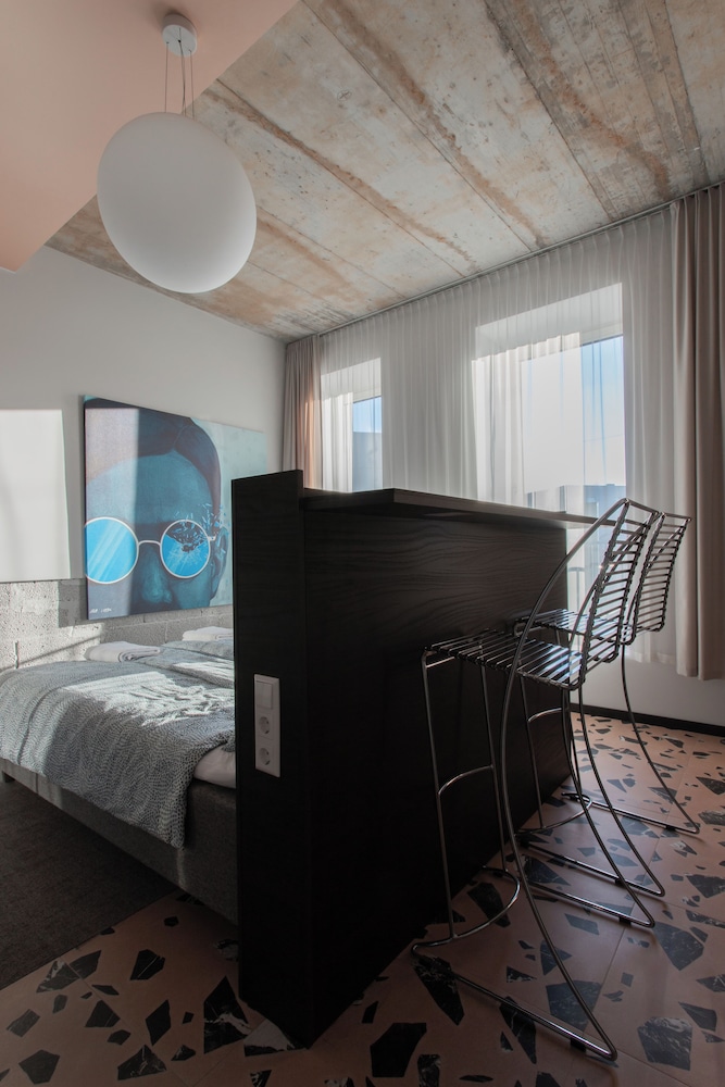 Romantic Room, City View - Photo 1
