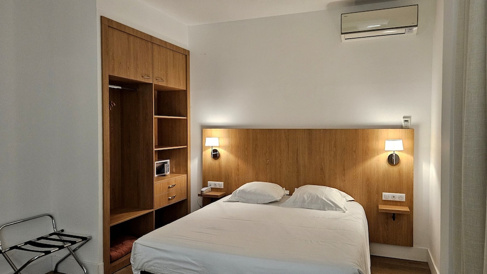 Superior Double or Twin Room (SPVA) - Photo 4