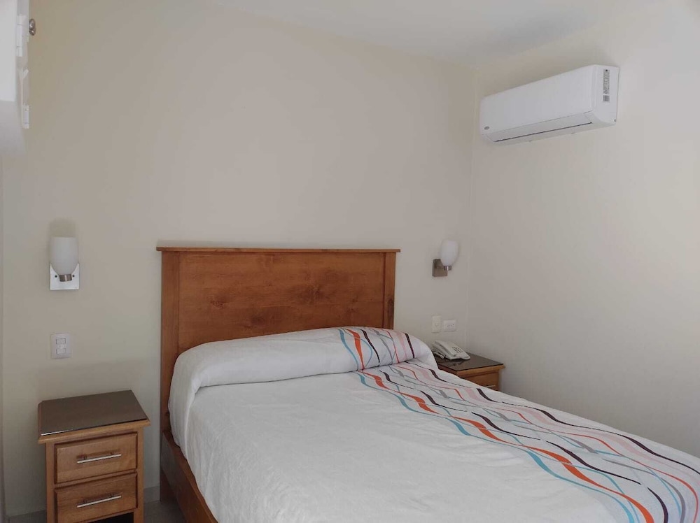 Basic Single Room photo 1