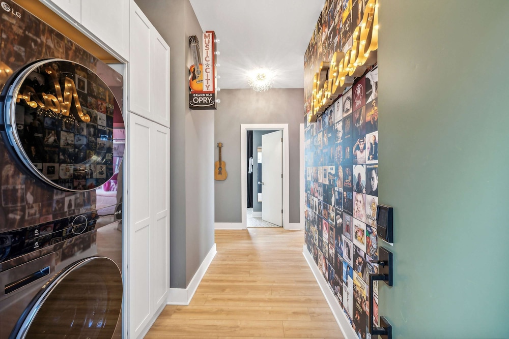 Nashville Vibes Dachterrassen-Karaoke Feuerstelle Innenstadt, Foto 47