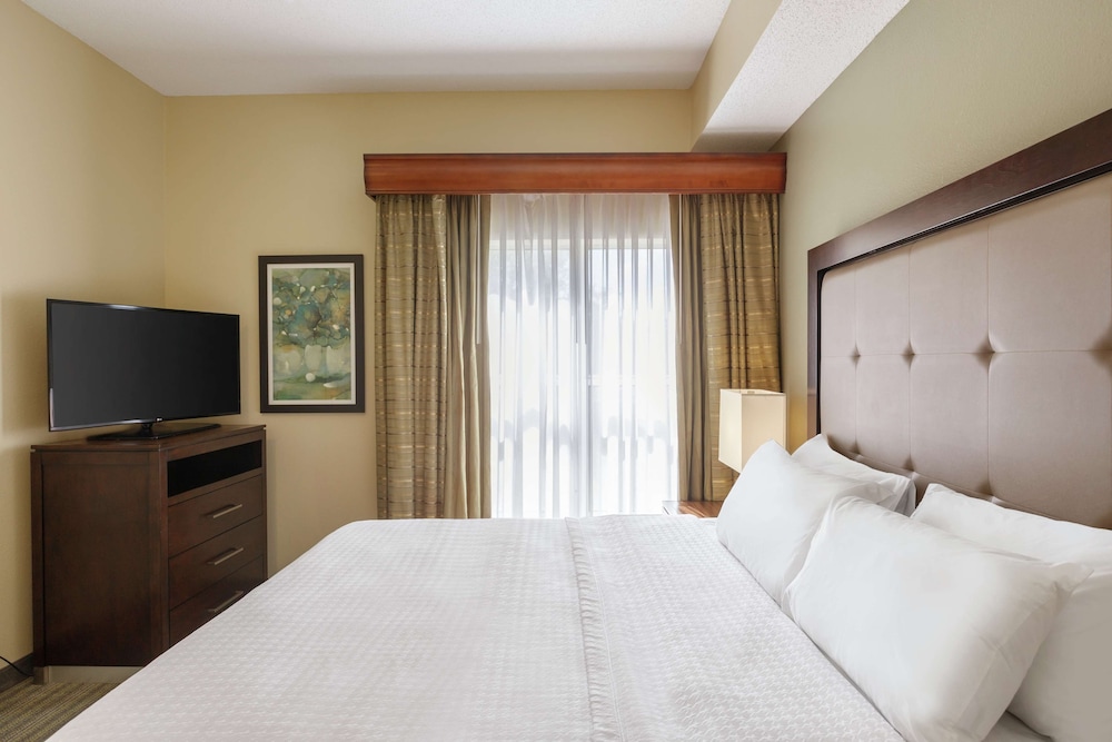 Suite, 1 Bedroom - Photo 7