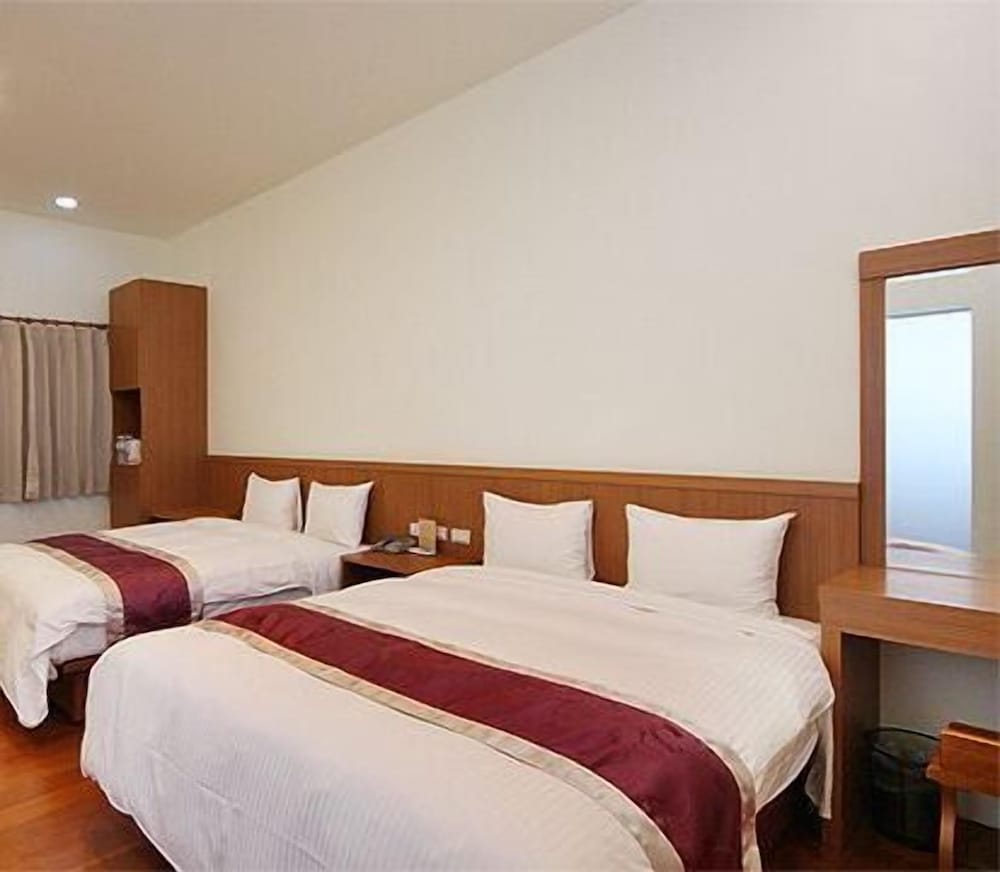 Superior Quadruple Room (Suite)