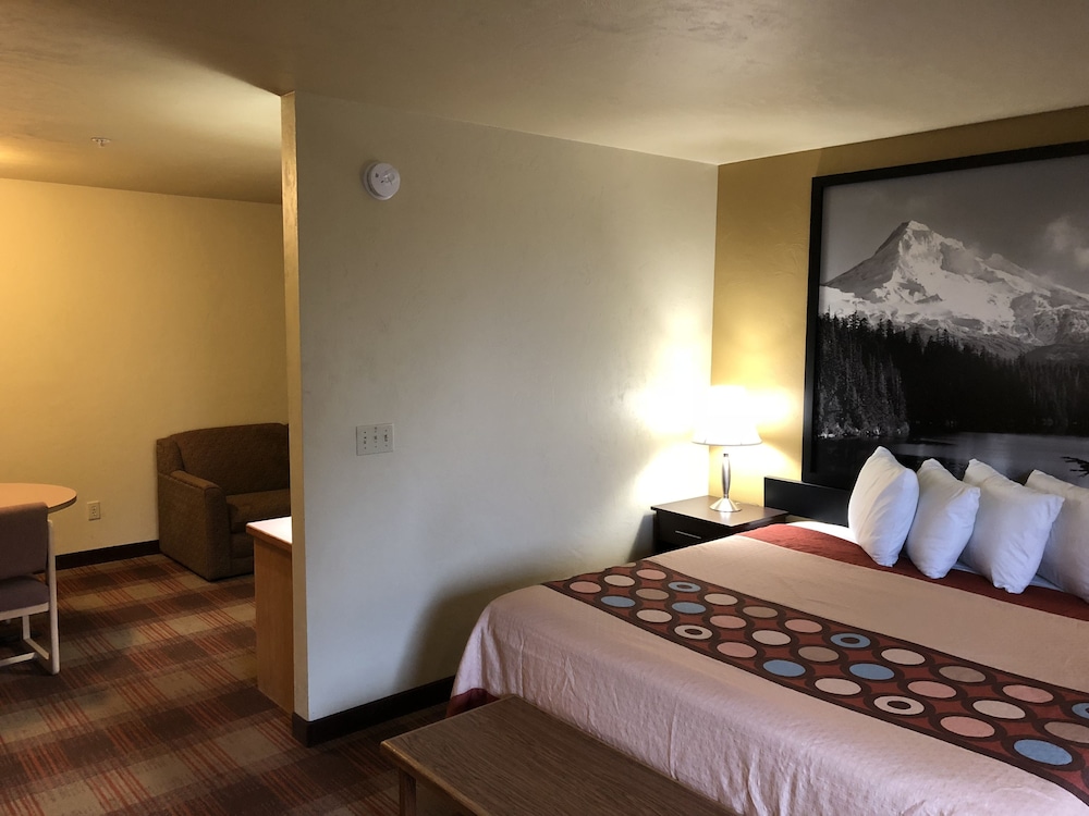 Studio Suite, 1 King Bed, Non Smoking - Photo 6