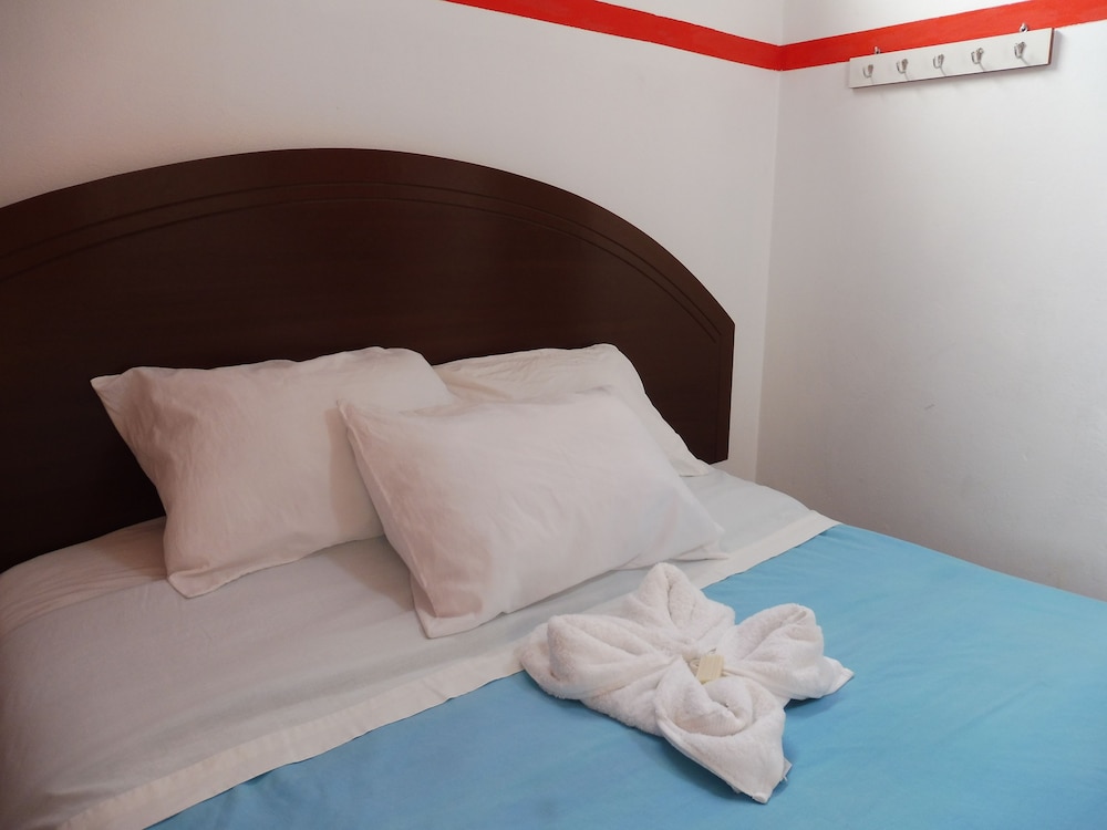 Deluxe Shared Dormitory, Mixed Dorm, Private Bathroom photo 2
