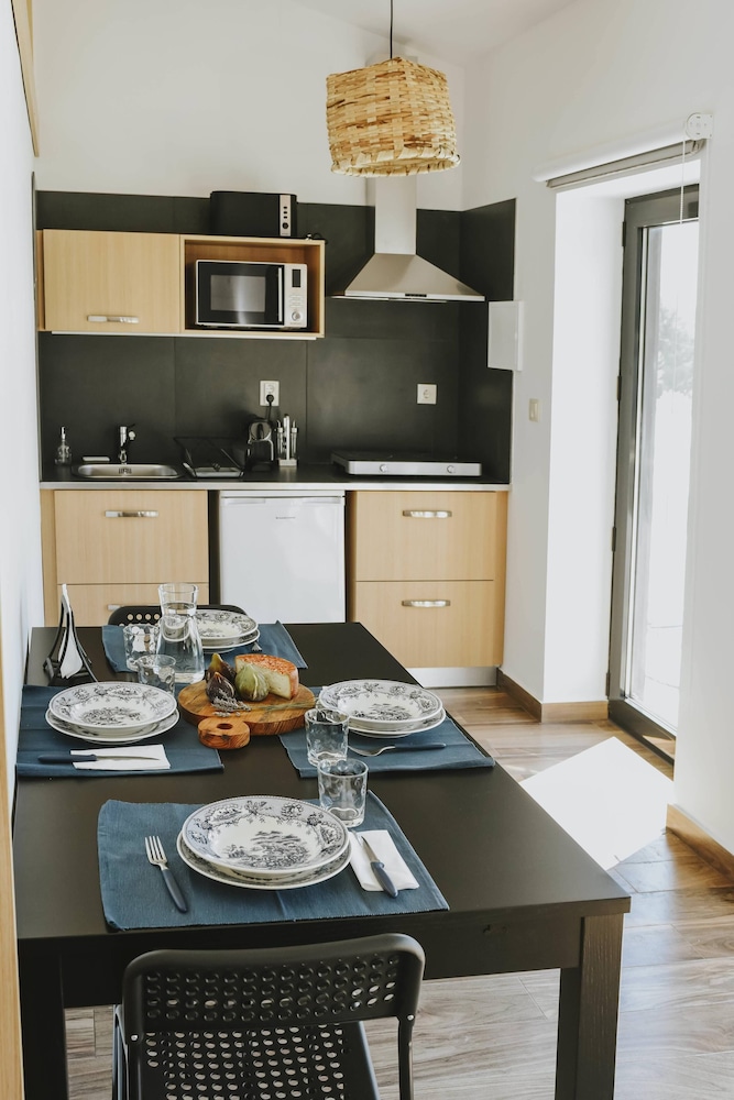 Family Studio Suite, 1 Bedroom, Kitchenette, Garden Area photo 2