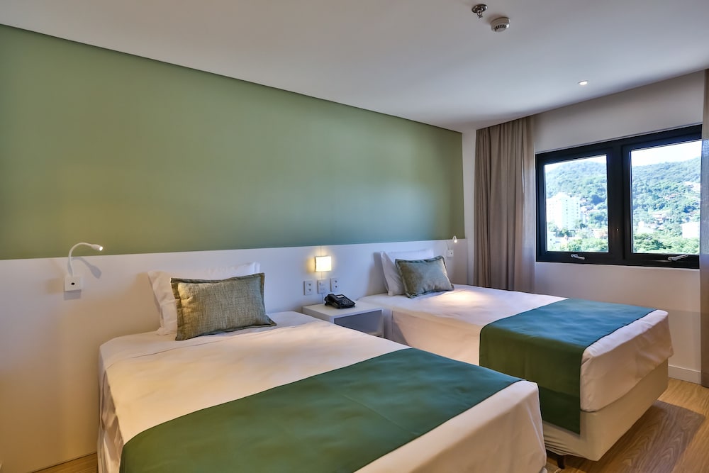 Superior Room, Multiple Beds