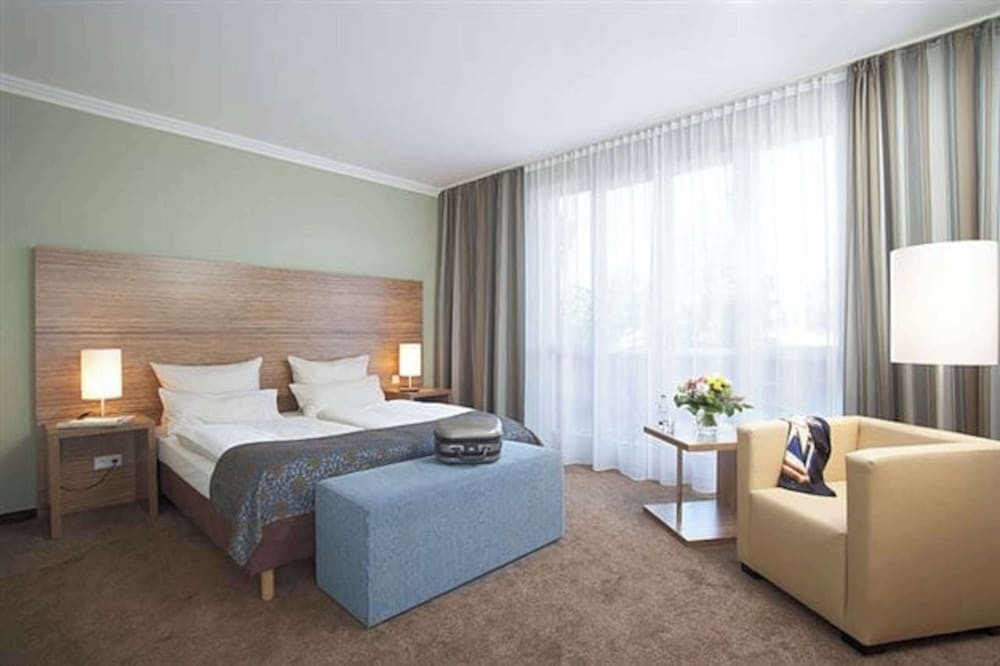Economy Room, 2 Twin Beds - Photo 1