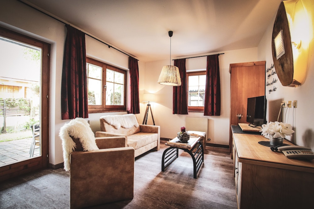 Style Apartment XL, 2 bedrooms and kitchenette photo 3