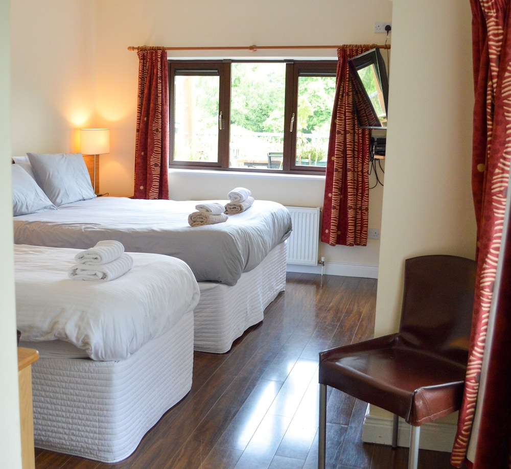 Superior Quadruple Room, Ensuite (River View) photo 2