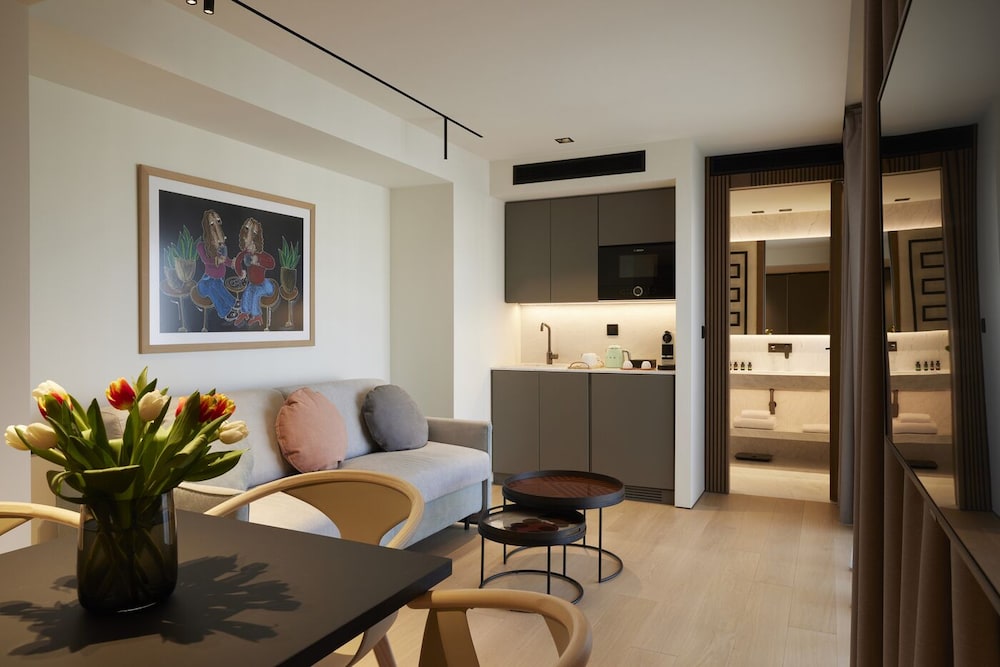 Andromeda Suite photo 2