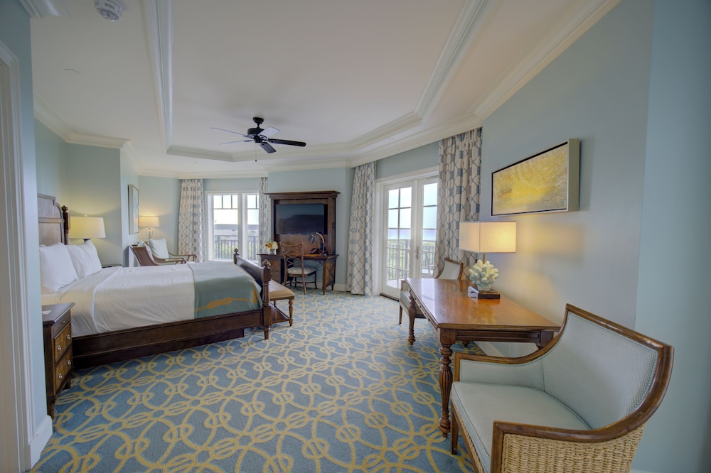 Studio Suite, 1 King Bed (Gulf View)