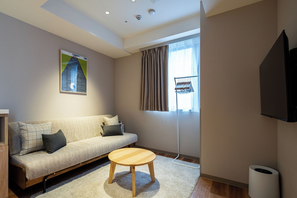 Deluxe Studio Apartment photo 3