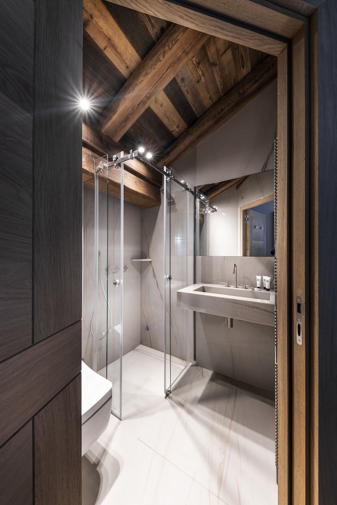 Room (Duplex Bedroom 4 People)