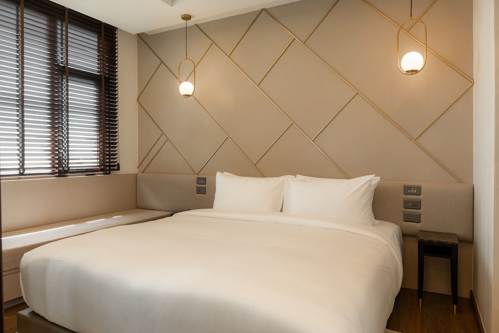 Family Suite, 1 King Bed - Photo 19