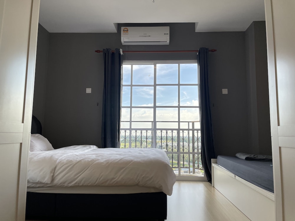Deluxe Studio Suite photo 1