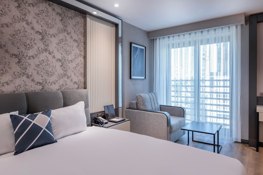 Superior Room, 1 Queen Bed