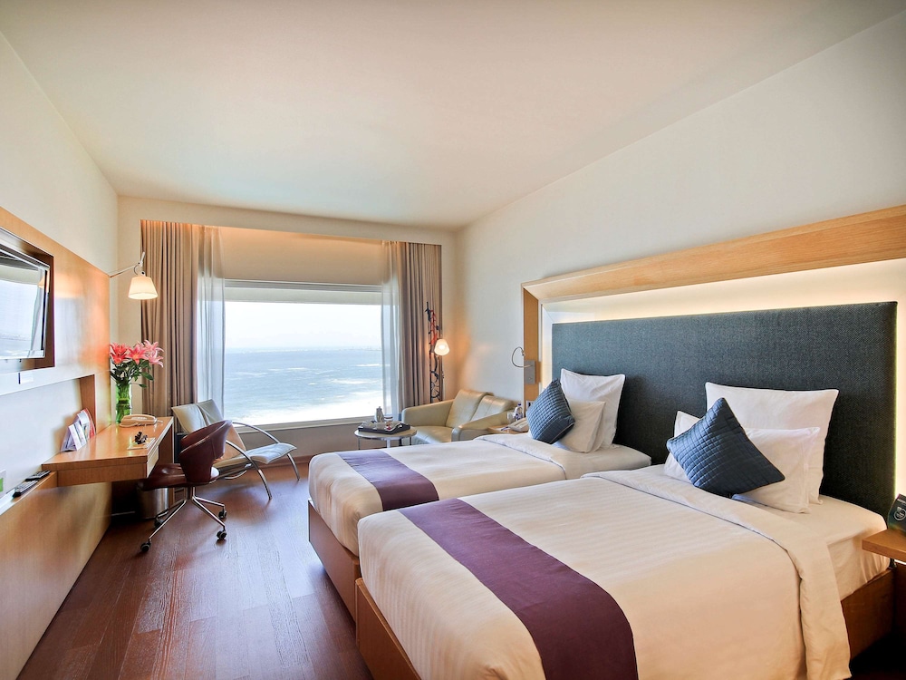 Premier Room, 2 Twin Beds, Ocean View - Photo 1