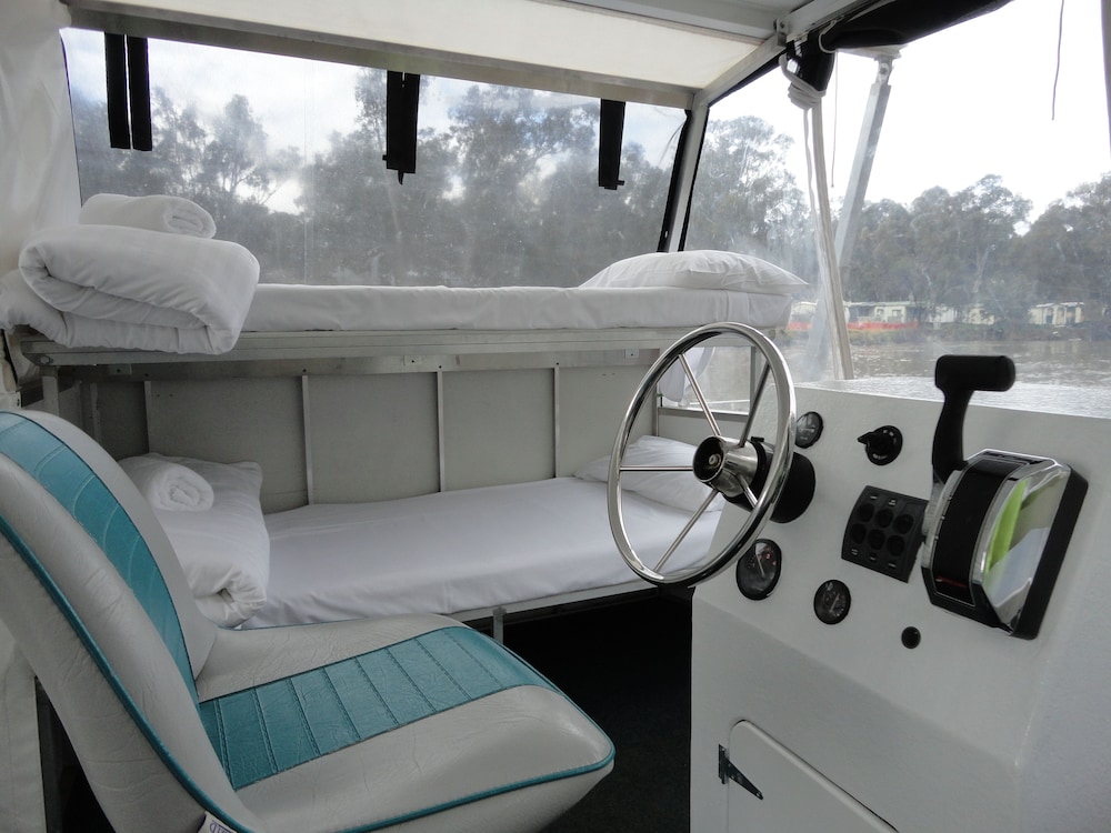 Camping Boat photo 2