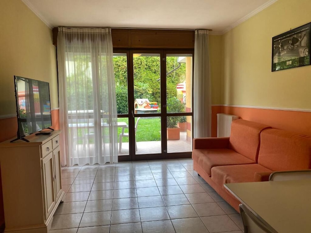 Basic Apartment, 2 Bedrooms, Courtyard Area