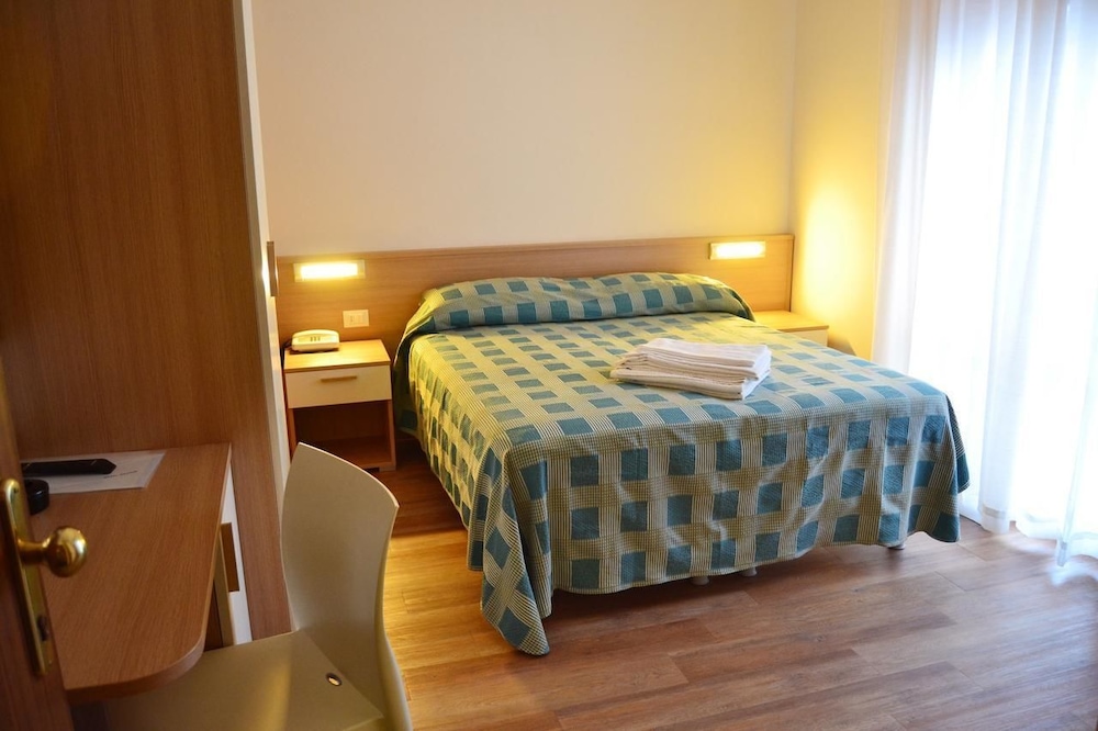 Double or Twin Room, Terrace, Sea View photo 1