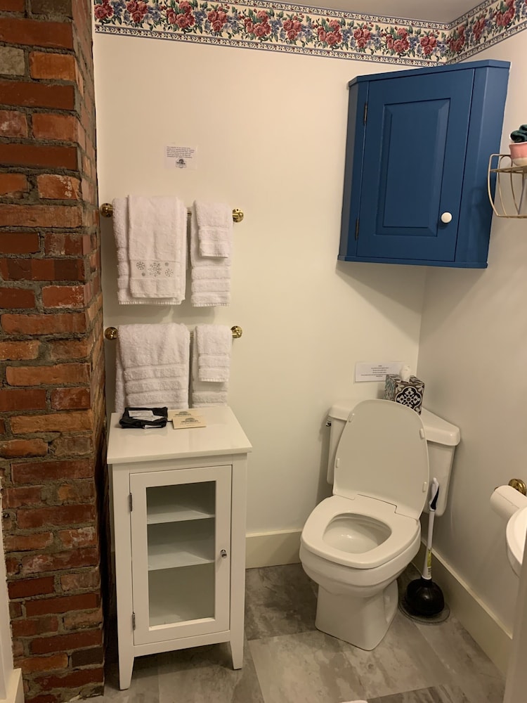 Standard Double Room, Ensuite (Room 3) photo 2