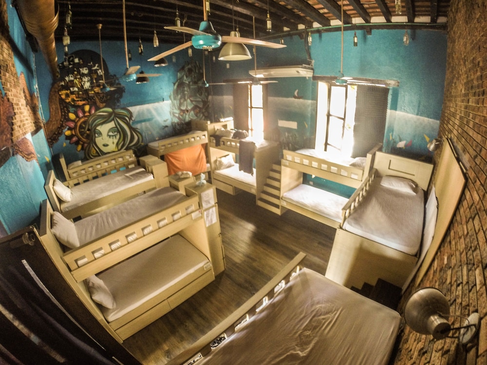 Shared Dormitory, Multiple Bedrooms, Shared Bathroom photo 1