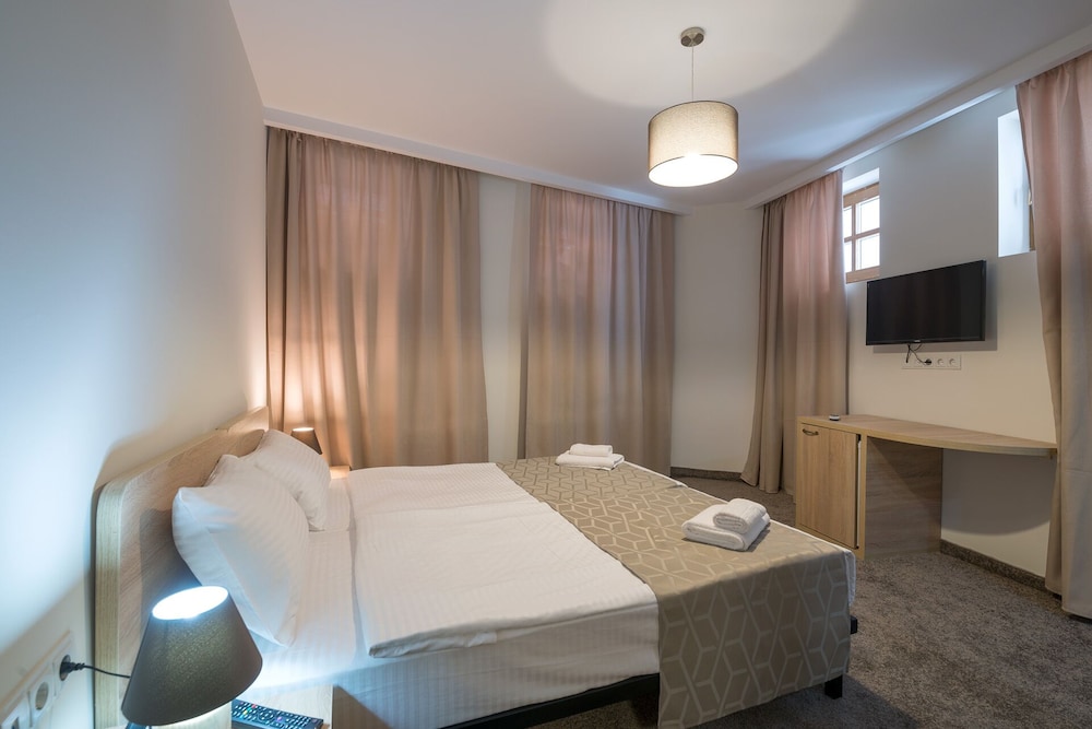 Economy Double or Twin Room (name) photo 3