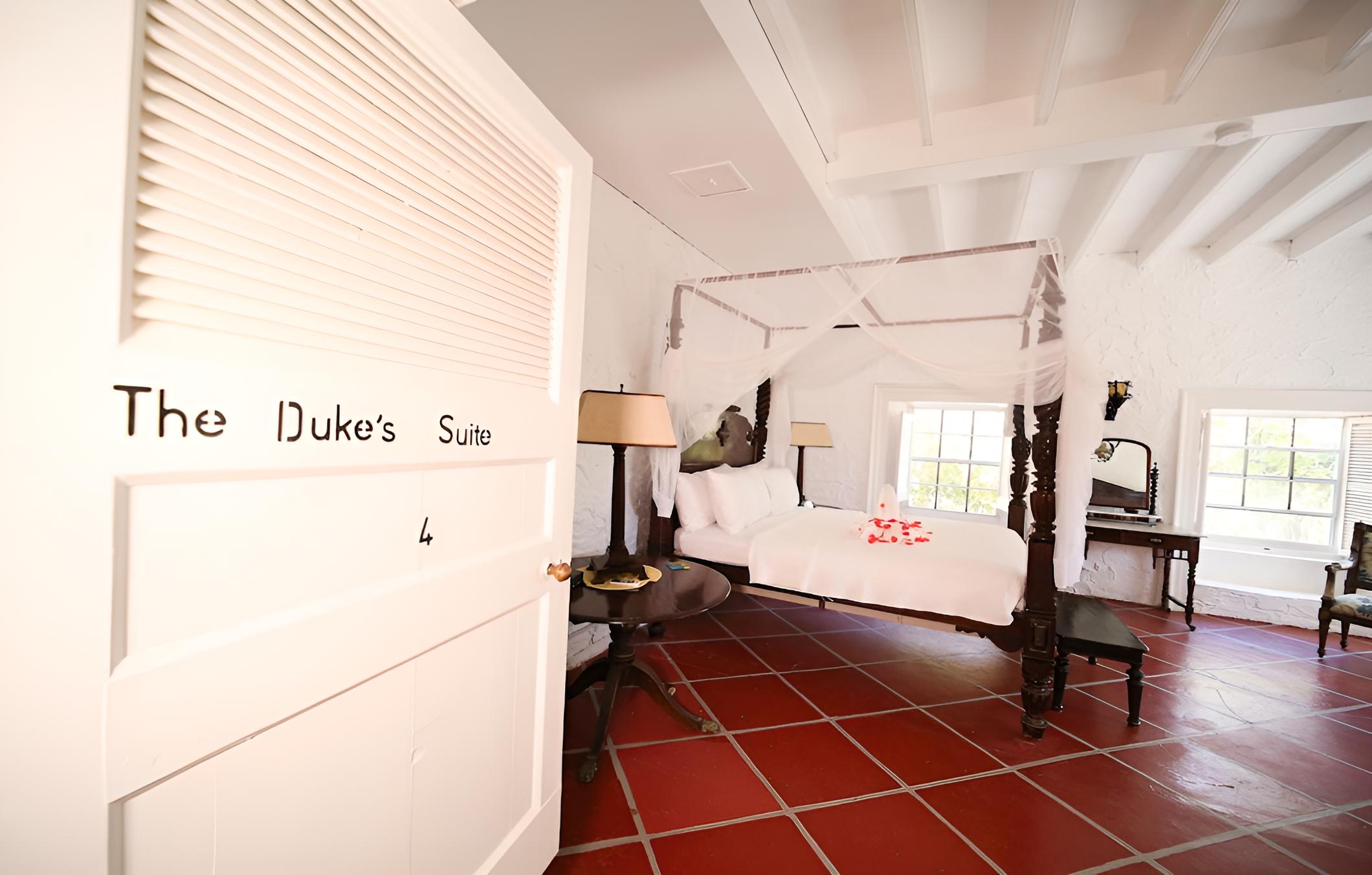 Suite, 1 King Bed (Duke) photo 2