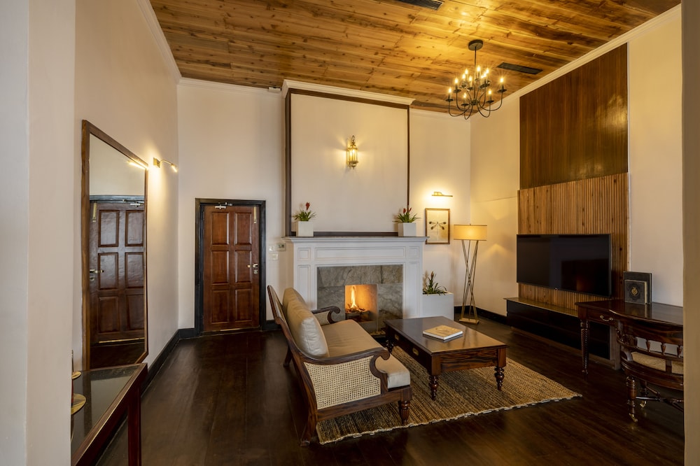 Suite, 6 Bedrooms (Puttabong) - Photo 1