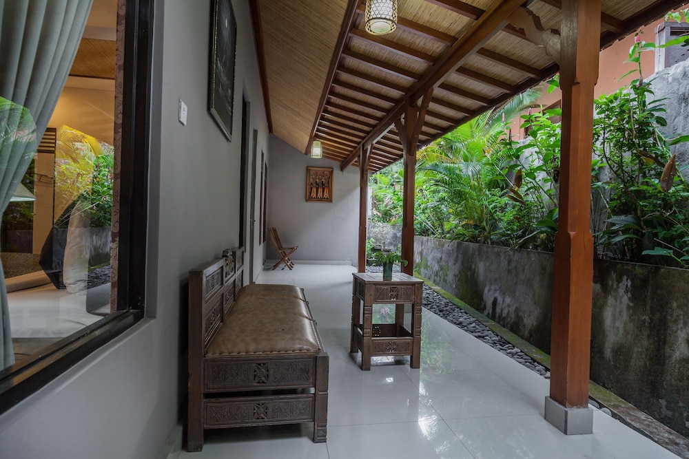 Deluxe Room with Garden View - Photo 8